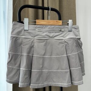 Lululemon Athletic Running Skort – Size 6 – Light Grey